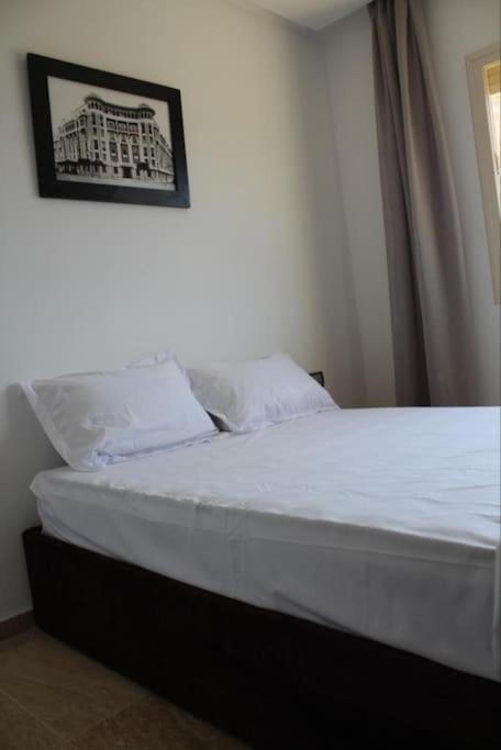 Appt 22 Bloc G- Hicherraton Plage Residence Bella Vista, Bouznika Bay Схират Екстериор снимка