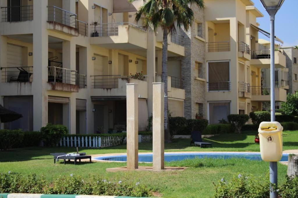 Appt 22 Bloc G- Hicherraton Plage Residence Bella Vista, Bouznika Bay Схират Екстериор снимка