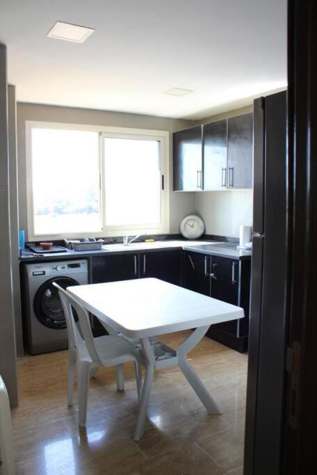 Appt 22 Bloc G- Hicherraton Plage Residence Bella Vista, Bouznika Bay Схират Екстериор снимка